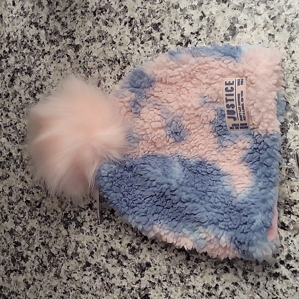 JUSTICE HAT